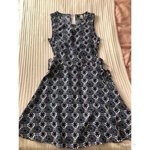 Never worn blue pattern dress w/ edgy side cutout